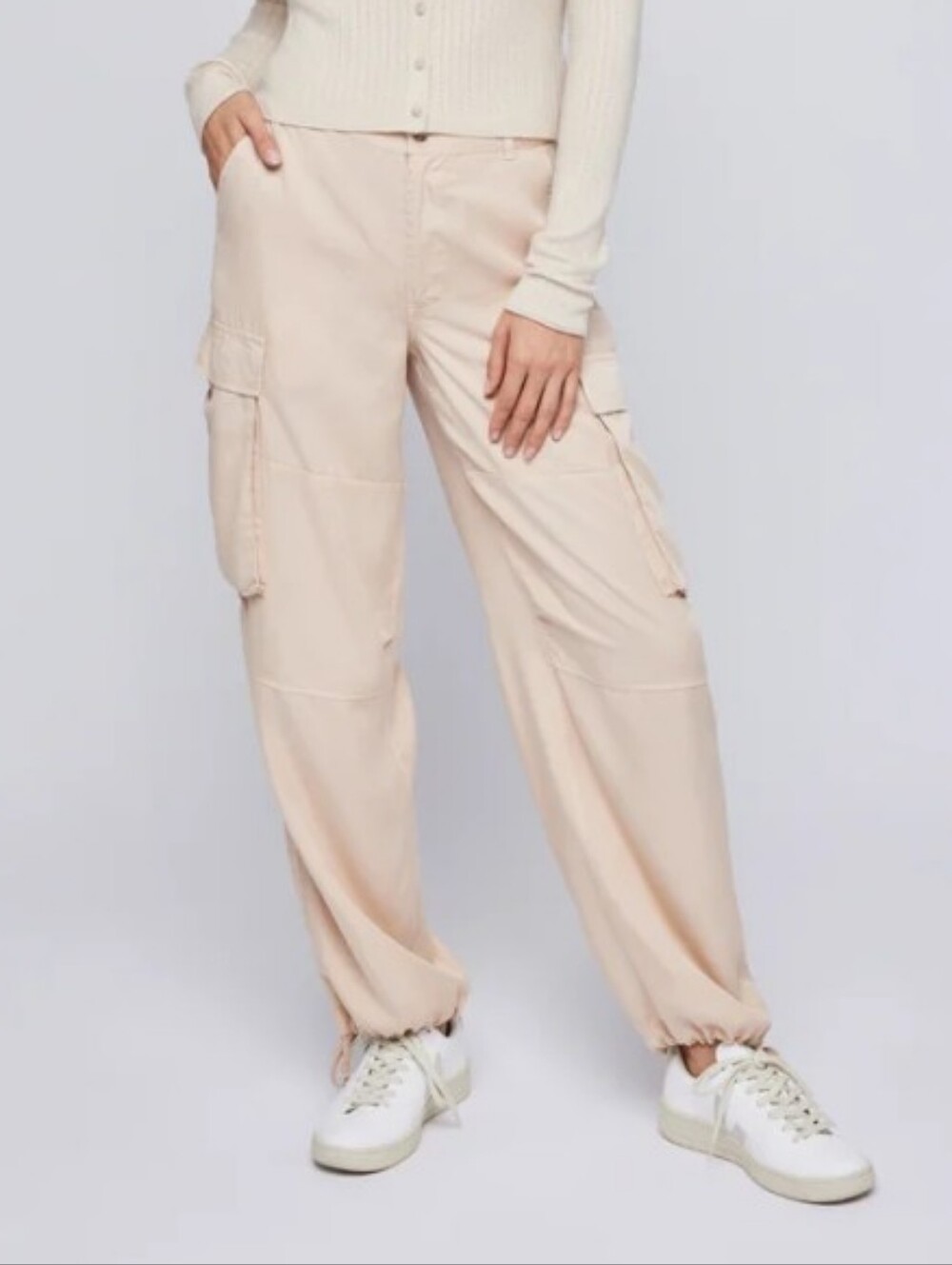 Gentle Fawn Avery Women's Tencel Bone Color Cargo Pants. Size 6